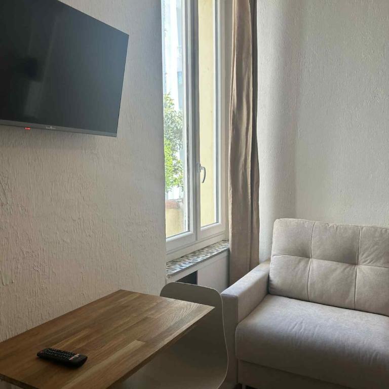 Juan Les Pins Centre, 3-person studio with mezzanine - One-Bedroom Apartment - 22