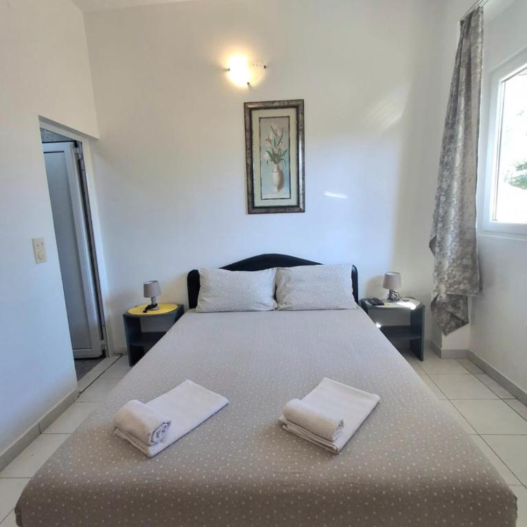 Sunlight Apartments Bečići - Basic Triple Room - 5