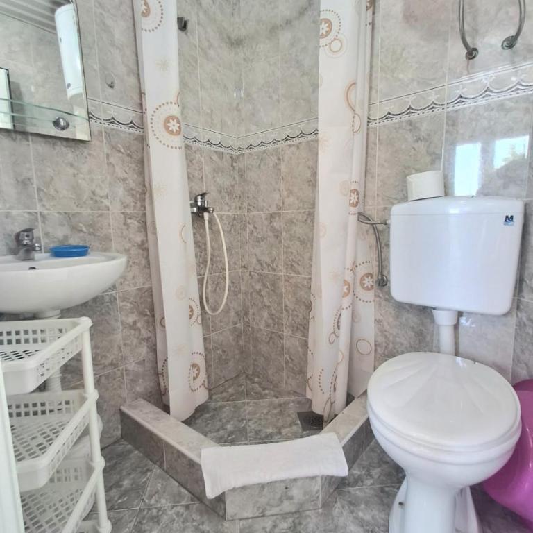 Sunlight Apartments Bečići - Basic Triple Room - 10