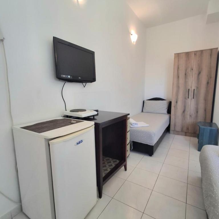 Sunlight Apartments Bečići - Basic Triple Room - 11