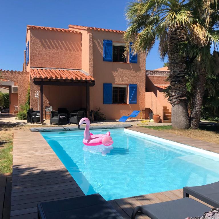 Villa de charme à Saint Cyprien avec Piscine et Jardin Méditerranéen, plage et commerces à 10 minutes à pieds - Villa - 69