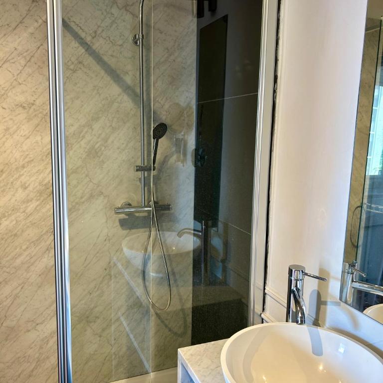 Maison Picarel, Chambres d'Hôtes, Leucate - Chambre Double avec Salle de Bains Privative - 1