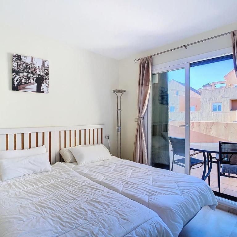 Elviria Penthouse - Apartamento de 2 dormitorios - 2