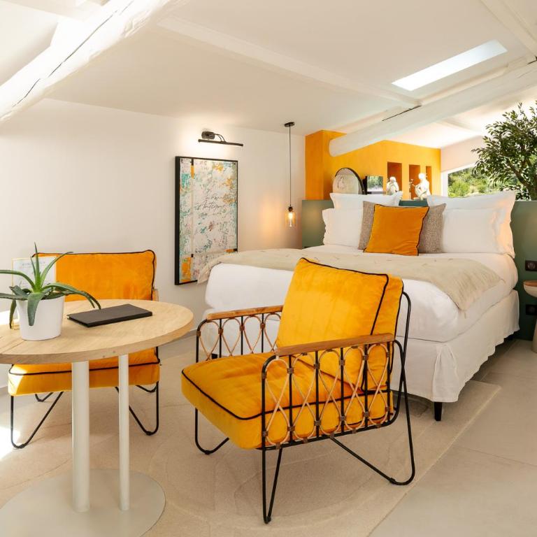 La Bastide de Damien, 5 clefs Demeure d'Exception et Table Remarquable dans le guide Teritoria, JACUZZI Privatif, Cuisine étoilée Dominique Frérard - Suite avec Jacuzzi - 4