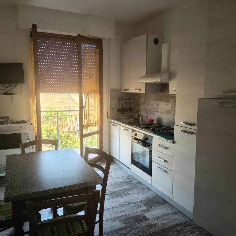 300 Metri Dal Mare - Appartamento con 2 Camere da Letto - 4