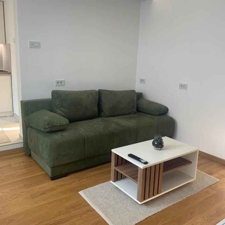 Apartment Jovic - One-Bedroom Apartment - 11