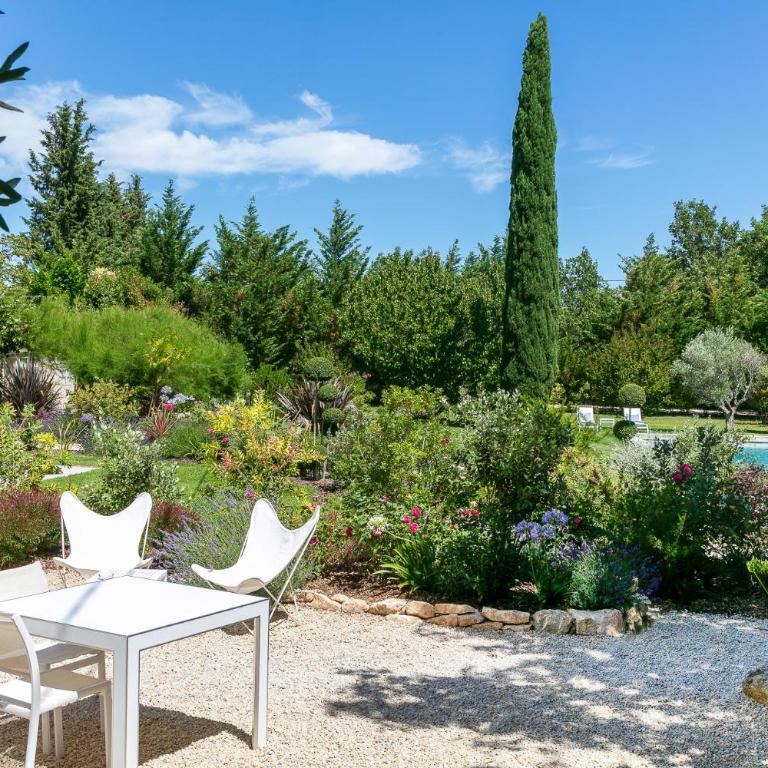 La Bastide de Damien, 5 clefs Demeure d'Exception et Table Remarquable dans le guide Teritoria, JACUZZI Privatif, Cuisine étoilée Dominique Frérard - Suite avec Jacuzzi - 11