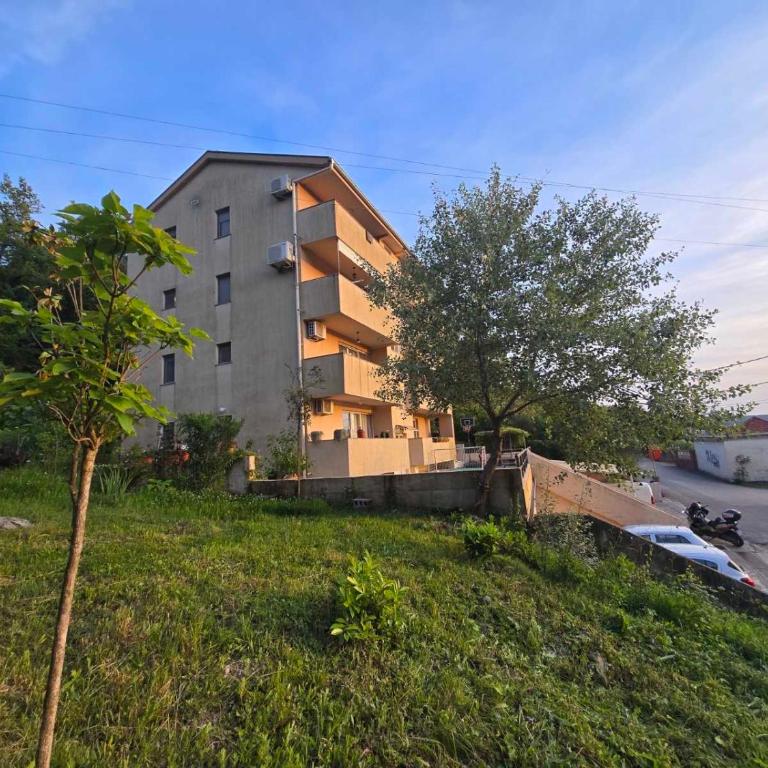 Sunset - One-Bedroom Apartment - 6