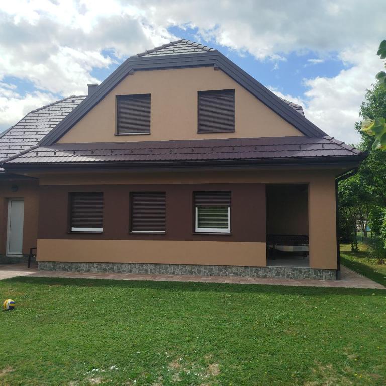 Villa Orhan - Three-Bedroom Villa - 4