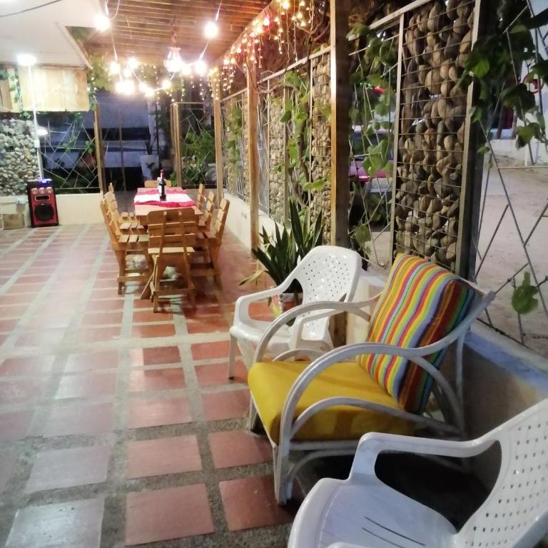 SAI HOSTEL' RODADERO SUR GAIRA habitaciones familiares con cocina 6 pax - Family Room - 2