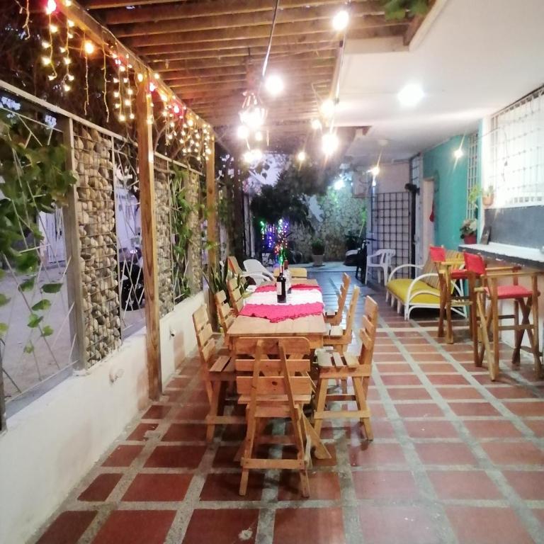 SAI HOSTEL' RODADERO SUR GAIRA habitaciones familiares con cocina 6 pax - Family Room - 3