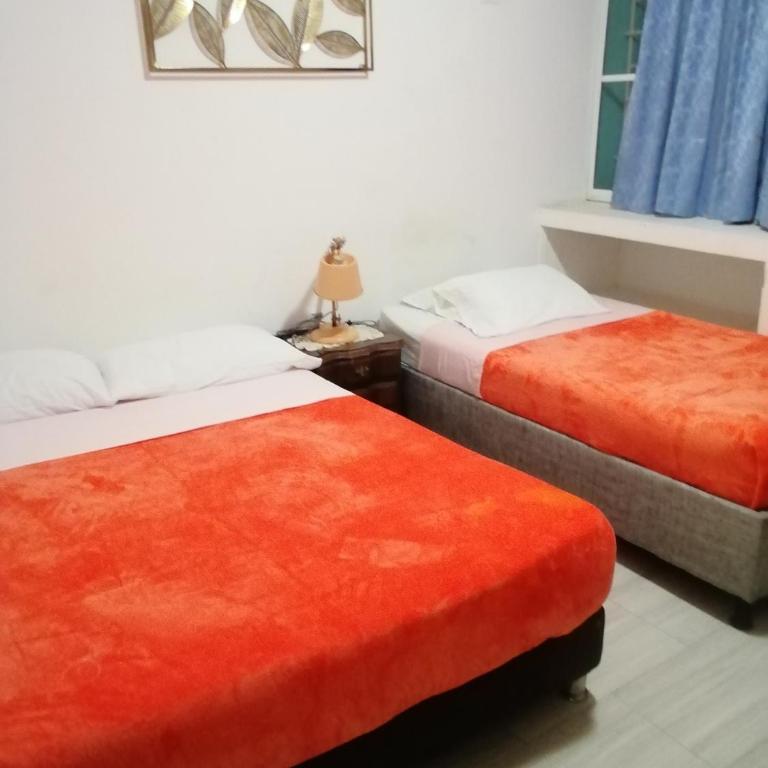 SAI HOSTEL' RODADERO SUR GAIRA habitaciones familiares con cocina 6 pax - Family Room - 8