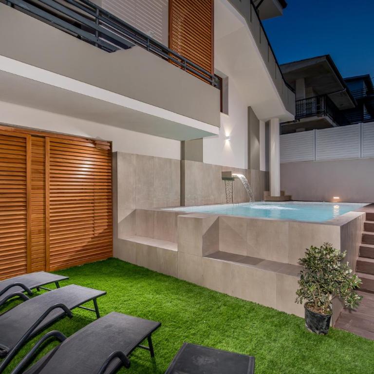 Appartamenti in Villa Syrenis vista mare con piscina riscaldata e campo da bocce - Appartamento Deluxe con 3 Camere da Letto - 3