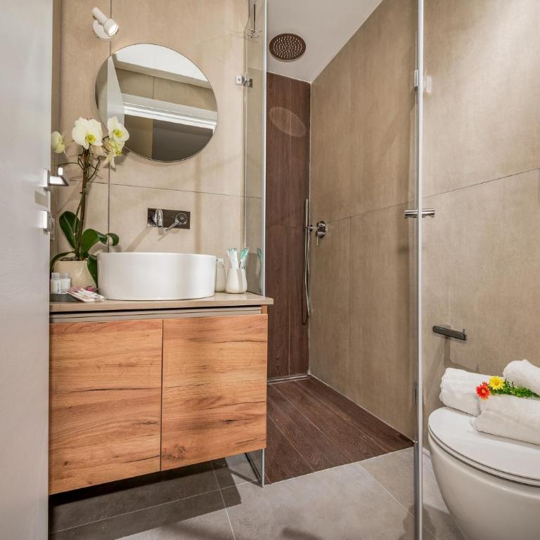Appartamenti in Villa Syrenis vista mare con piscina riscaldata e campo da bocce - Appartamento Deluxe con 3 Camere da Letto - 7
