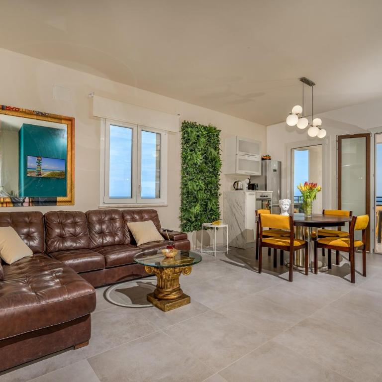 Appartamenti in Villa Syrenis vista mare con piscina riscaldata e campo da bocce - Appartamento Deluxe con 3 Camere da Letto - 14