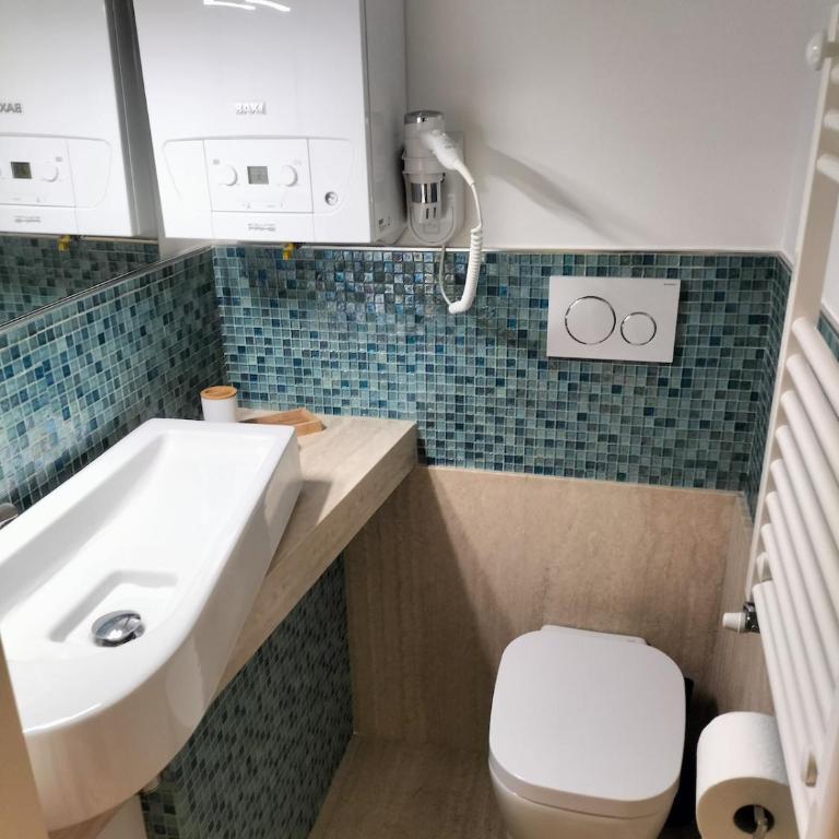Via Montecastello Emotional Room - Appartamento con 1 Camera da Letto - 3