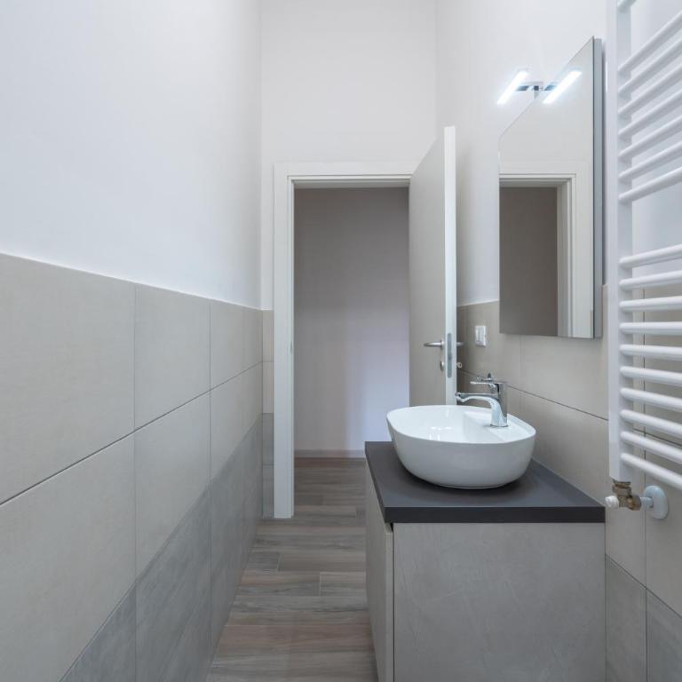 Bologna Accommodation Fiera 4 - Centro - Two-Bedroom Apartment - 13