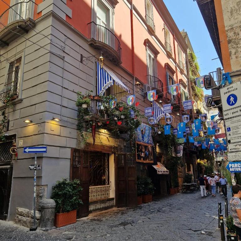 Niloufar residence Napoli - Casa Vacanze - 29