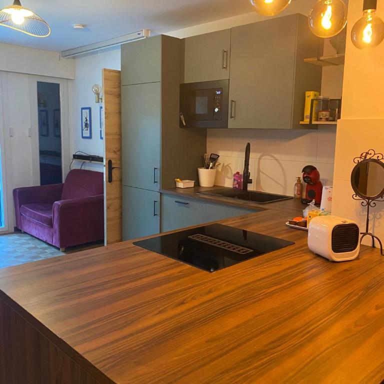 Petit Soleil Vélodrome-Marseille- avec box - Appartement 1 Chambre - 12