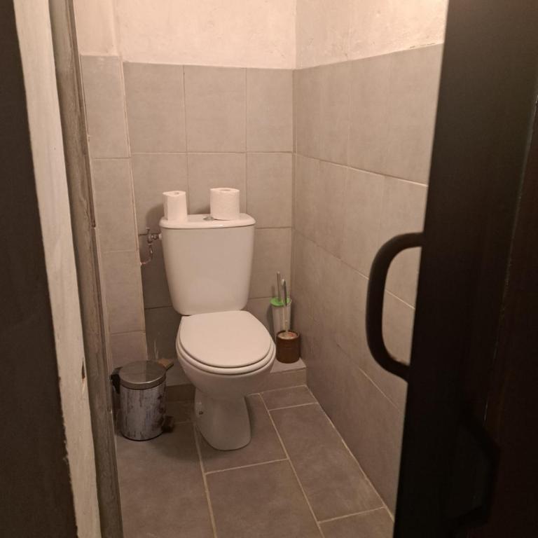 Studio au calme dans propriété avec jardin - Studio mit Queensize-Bett - 9