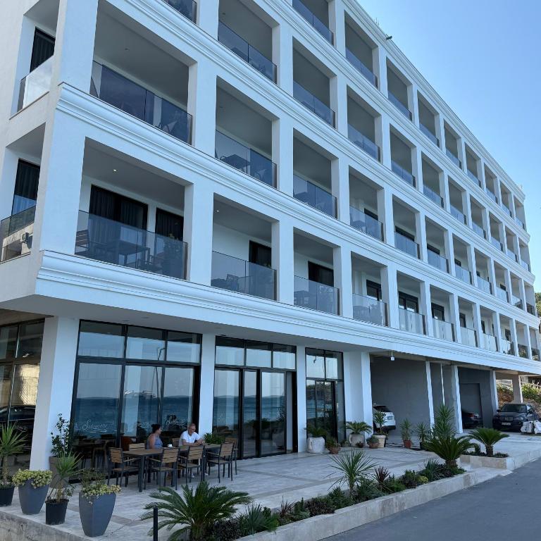 Hotel Sutomore - Četvorokrevetna Soba sa Pogledom na More - 13