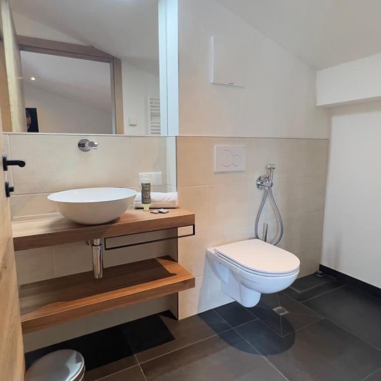Tevini Boutique Suites by we rent - Estudio con balcón - 5