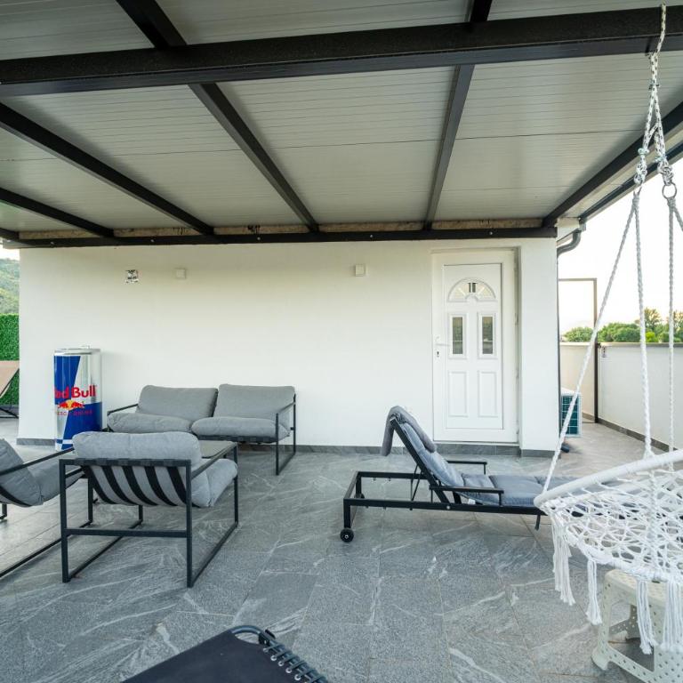 Luxe Waters Retreat - Three-Bedroom Villa - 21