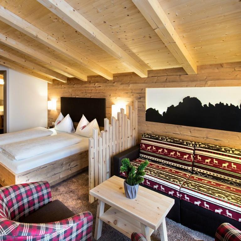 Hotel Chalet Dolomites - Camera Matrimoniale Classic con Balcone - 6