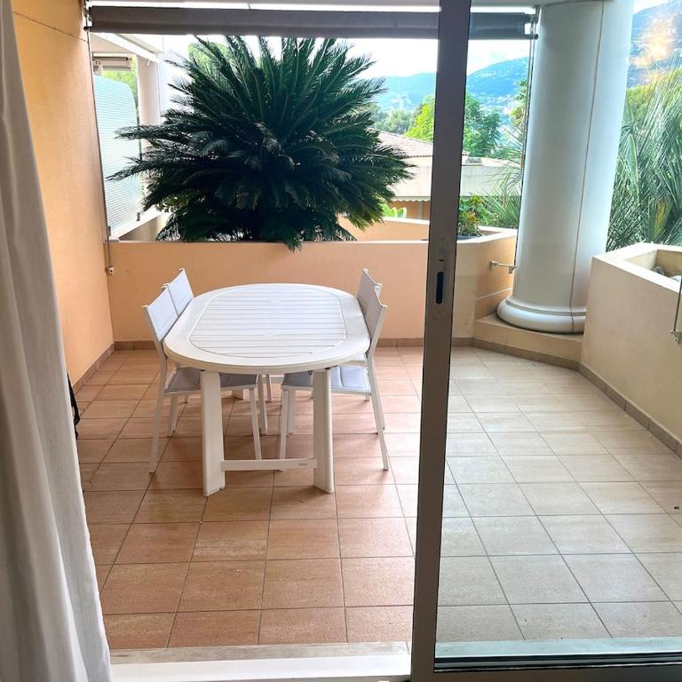 Lovely flat with terrace, swimming pool and garage - Appartement 1 Chambre - 13