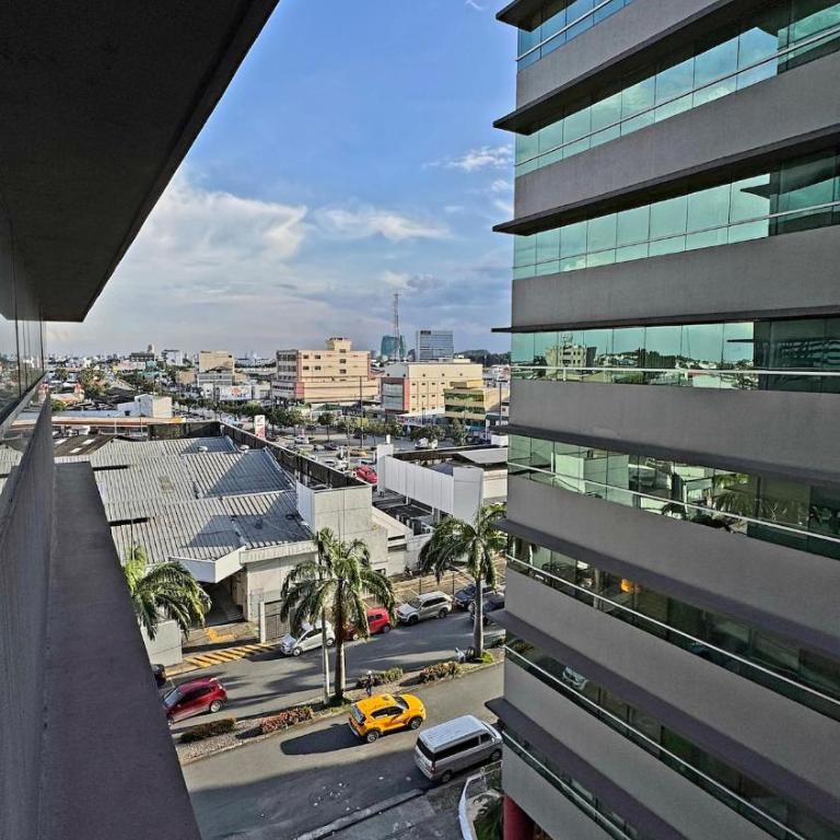 EcuaBook Family Apartment Airport 504 - Three-Bedroom Apartment - 8