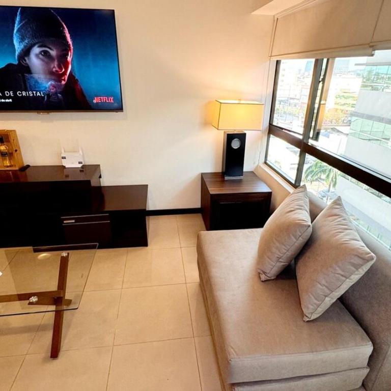 EcuaBook Family Apartment Airport 504 - Three-Bedroom Apartment - 56