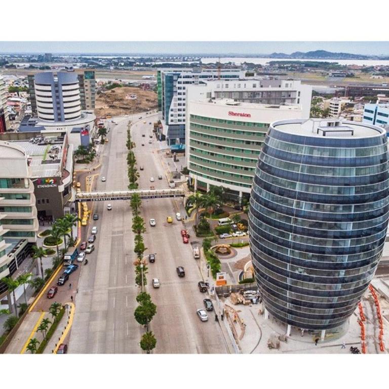 EcuaBook Family Apartment Airport 504 - Three-Bedroom Apartment - 60