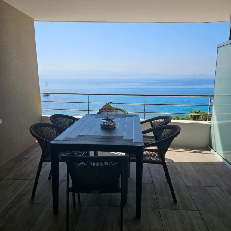 Chez Vicky, superbe appartement avec parking privé piscine et vue exceptionnelle - Appartamento con 2 Camere da Letto - 4