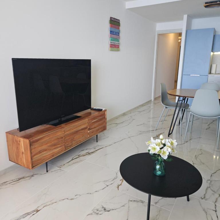 Chez Vicky, superbe appartement avec parking privé piscine et vue exceptionnelle - Appartamento con 2 Camere da Letto - 8