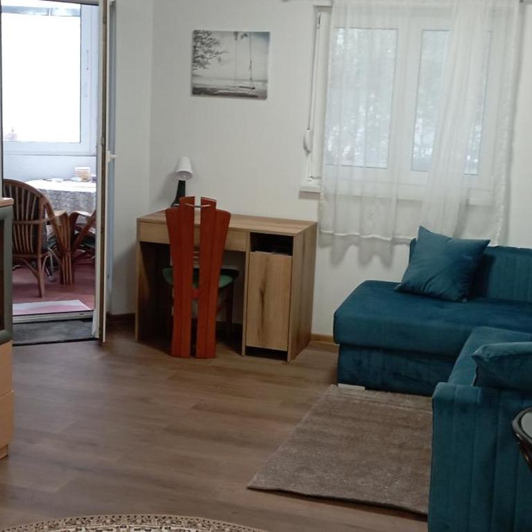 Nice summer apartment near sea - One-Bedroom Apartment - 9