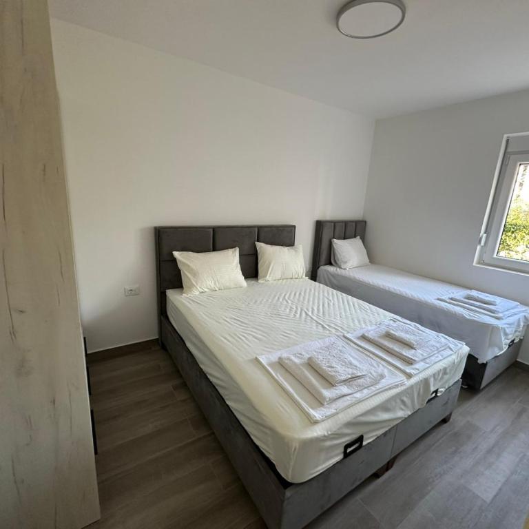 Apartmani Aki 3 - Apartman sa 1 Spavaćom Sobom - 2