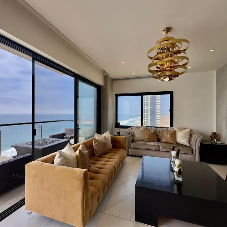 Luxury Beachfront Condo 3BR 3BA with stunning views - Apartment - 9