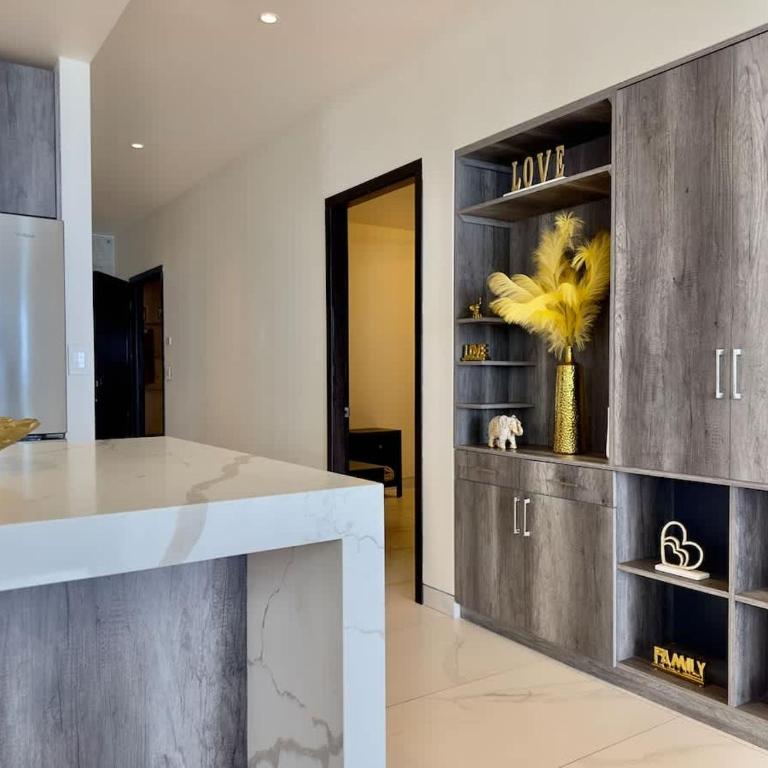 Luxury Beachfront Condo 3BR 3BA with stunning views - Apartment - 19