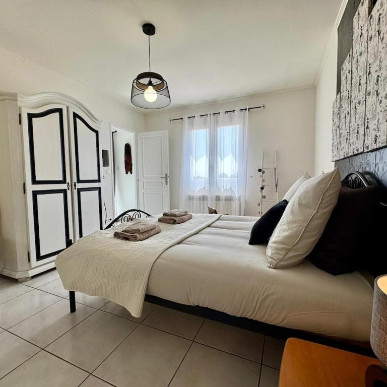 Maison Occitane avec Piscine - Villa 3 Chambres - 18