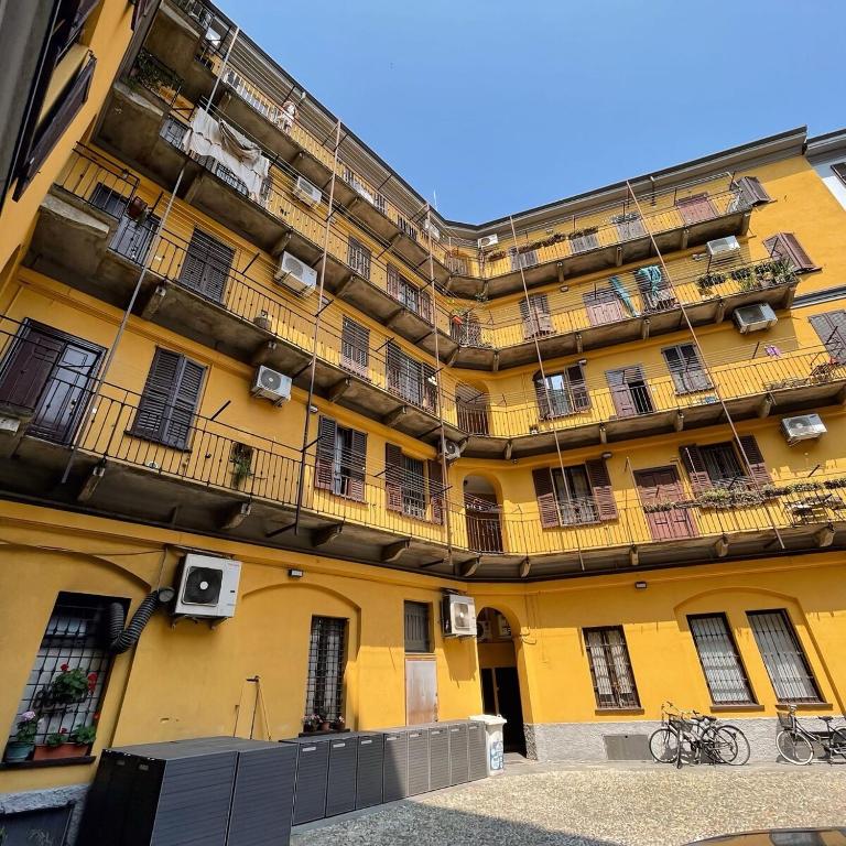 Sunny Balcony in Porta Romana - Appartamento con 2 Camere da Letto - 4
