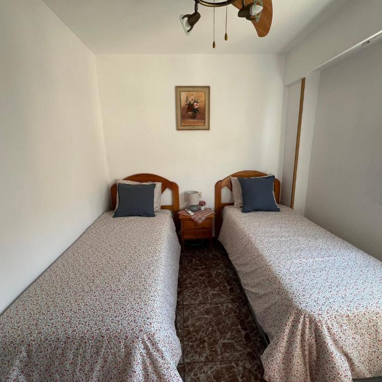 Apartment on Paseo Rosa dels Vents with AC - Apartamento de 2 dormitorios - 13
