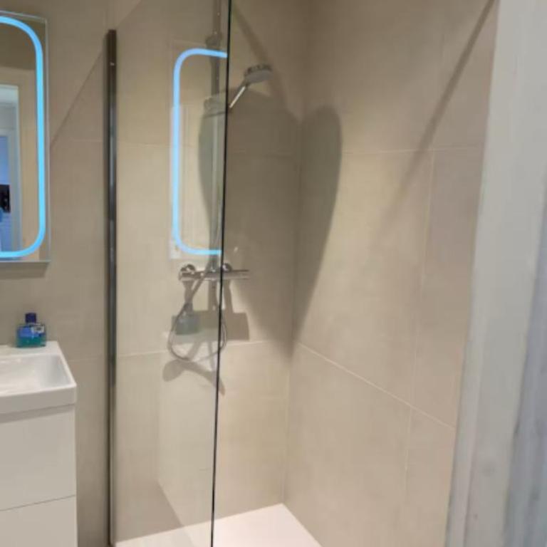 Luxurious large 2 rooms with panoramic sea view, AC - Appartement 2 Chambres - 13