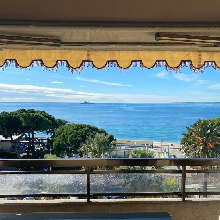 Luxurious large 2 rooms with panoramic sea view, AC - Appartement 2 Chambres - 1