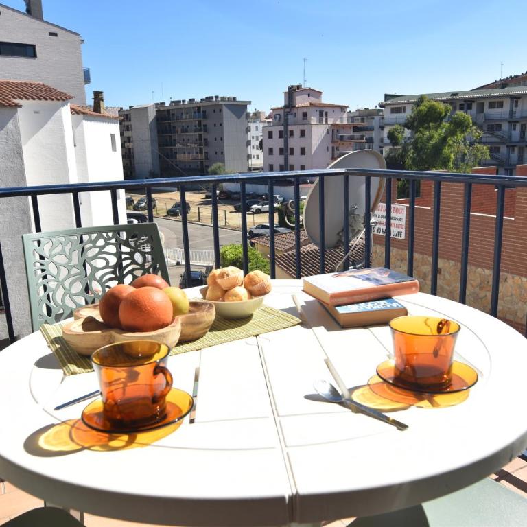RNET - SolPlatja Roses Costa Brava - Estudio con terraza - 1