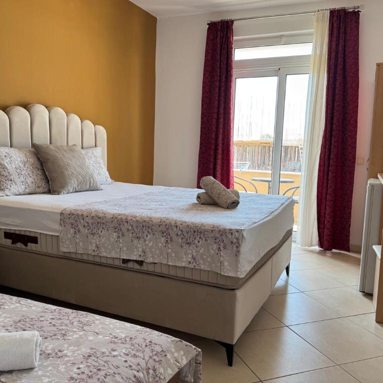 Cobi Apartments - Long Beach - Deluxe Double Room with Balcony - 11