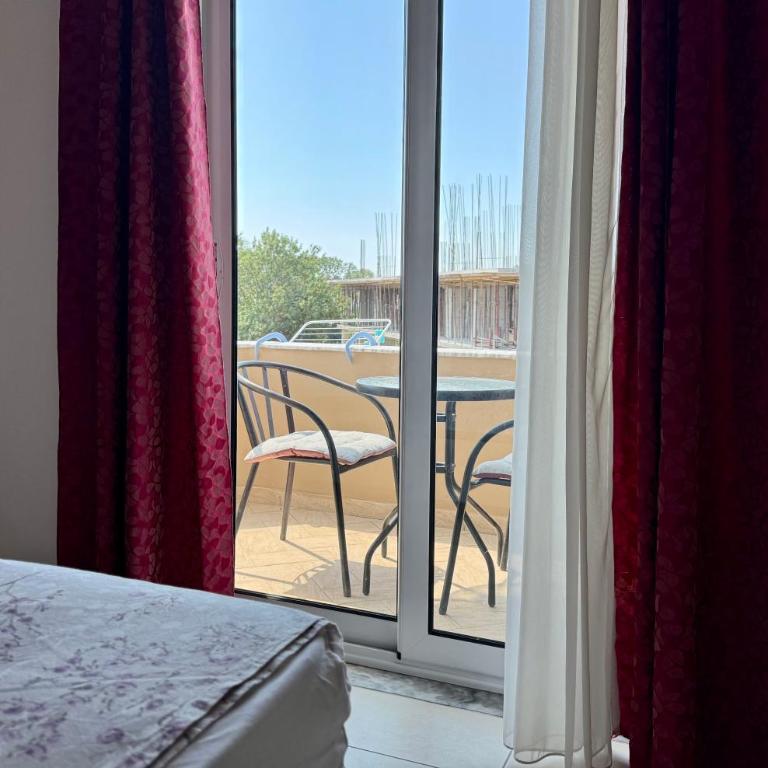 Cobi Apartments - Long Beach - Deluxe Double Room with Balcony - 12