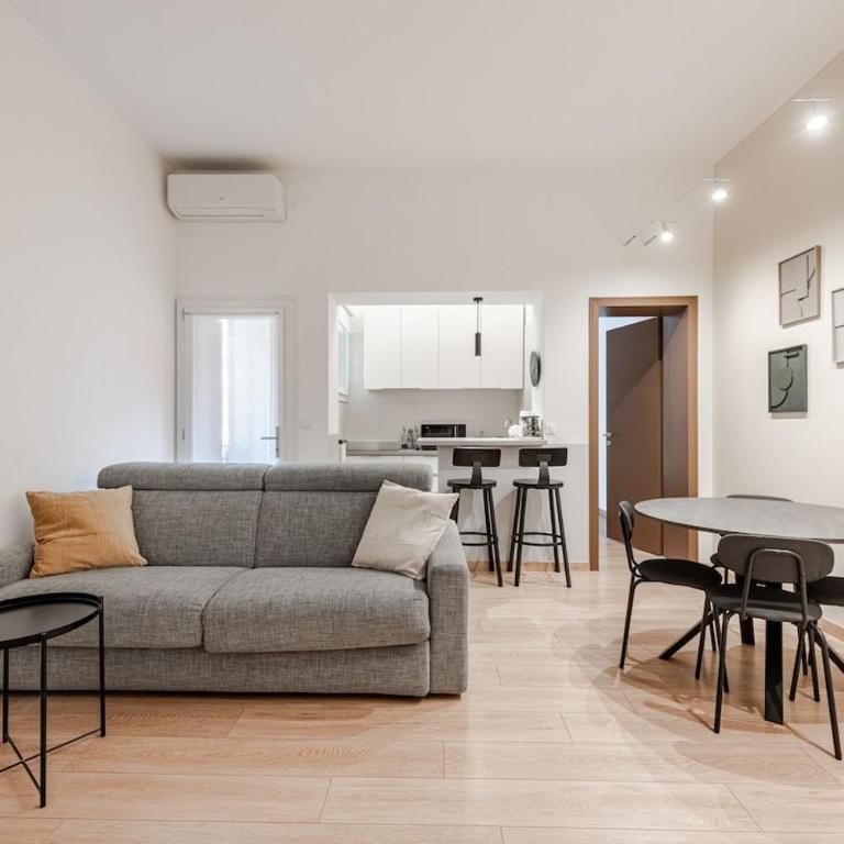 Centro Storico - Stazione a 500m Strategico Elegant Loft - Appartamento con 1 Camera da Letto - 1