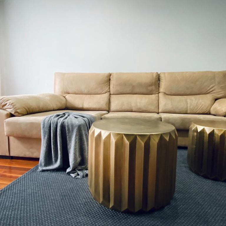 Piso Céntrico 120m2 + parking propio (O Grove) - Apartamento - 18