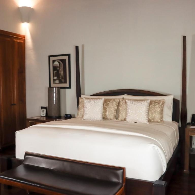 Hotel Casa Blanca 7 - Suite Deluxe con cama extragrande - 2