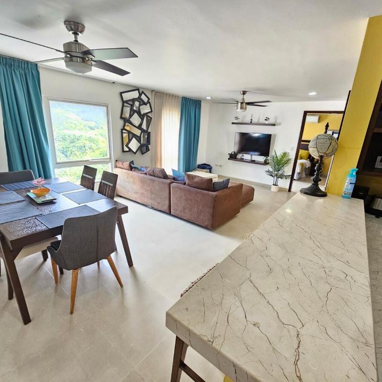 Apartment 5 min walking to the beach at Paraíso - Two-Bedroom Apartment with Terrace - 46